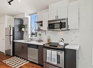 4111 Stone Way N #404, Seattle, WA 98103