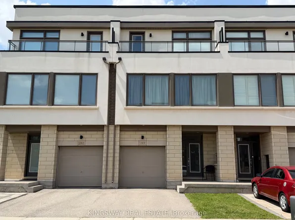 183 Fowley Dr, Oakville, ON L6H 0P3