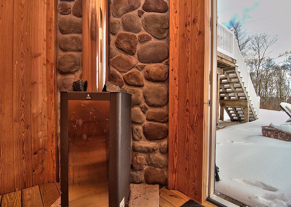 129 Doria Dr, Blakeslee, PA 18610 Zillow