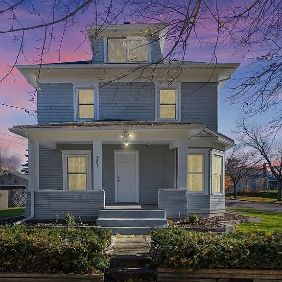 301 Bates St photo 1