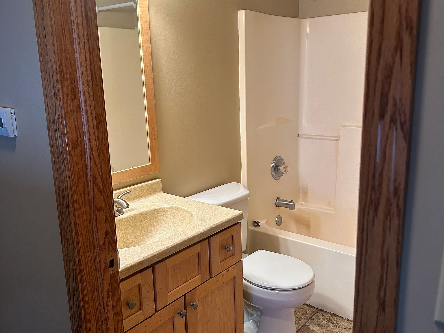 3 bed, 1720 sqft, $1,500 — Photo 2