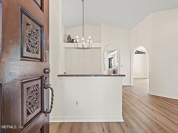 5th image of 4629 CORRIENTES Circle S