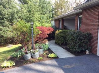 809 Old Fritztown Rd, Sinking Spring, PA 19608