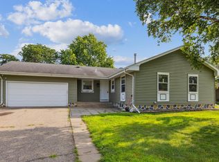 1501 Amy Ln, Brooklyn Center, MN 55430