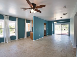 221 Laurel Rd E, Nokomis, FL 34275