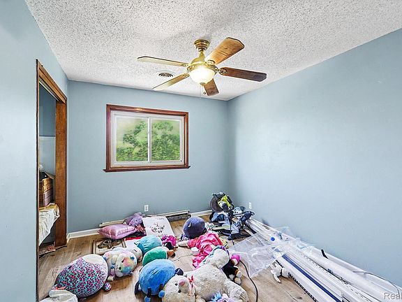 3rd image of 7255 Lahring Rd