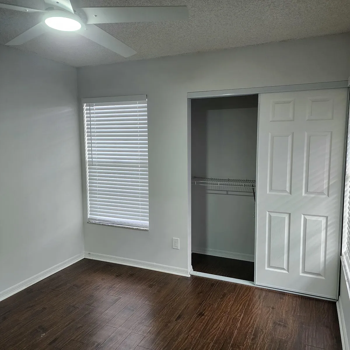 Building Photo - 9915 NW 41st Ct #9915