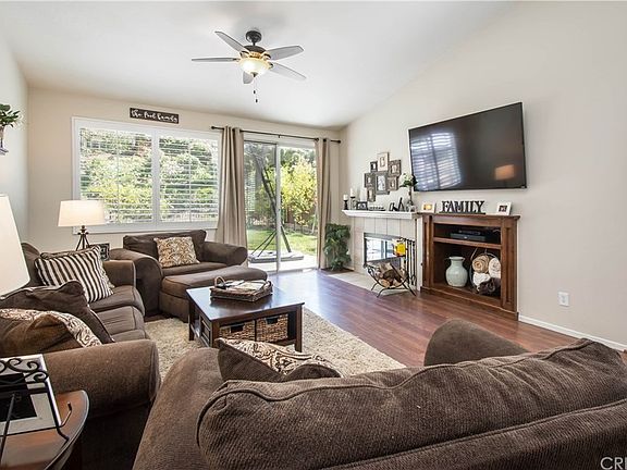 4th image of 26809 Grommon Way