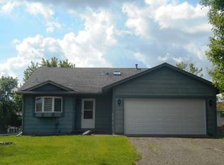 6515 23rd St N, Oakdale, MN 55128