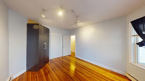 46 Middle St #3 Photo 1
