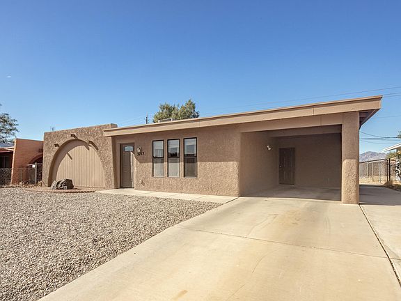 3rd image of 3717 Garnet Cir