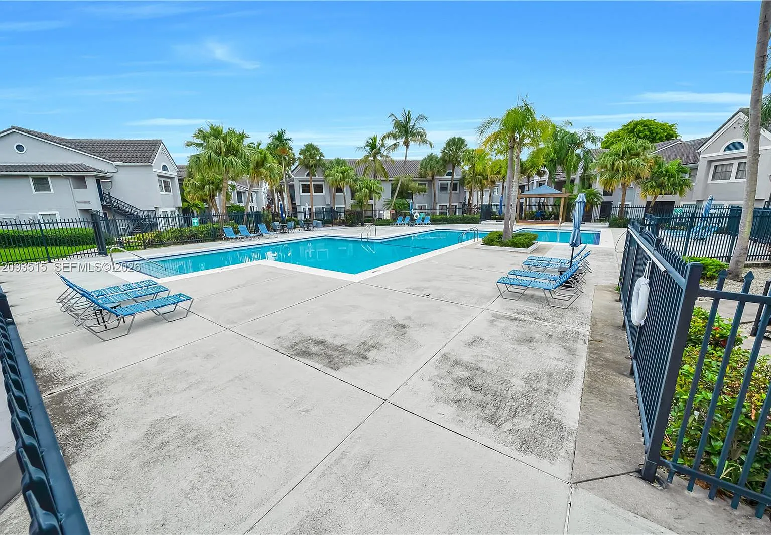 Coral Club Garden Villas — Photo 4
