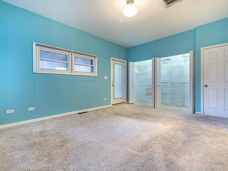 1344 W Grenshaw St #A — Photo 11