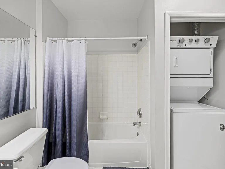 7011 Falls Reach Dr #103 — Photo 22