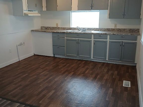 4th image of 4976 Stanley Ave Trlr 40