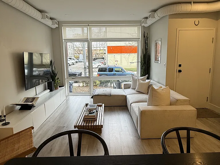 55 Vine Ave #101 — Photo 3