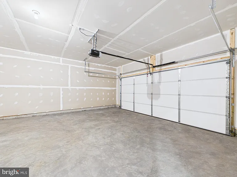 362 Baker Dr — Photo 37