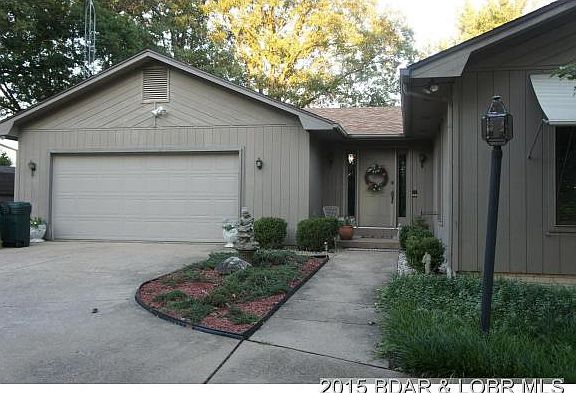 4th image of 19800 Drury Ln