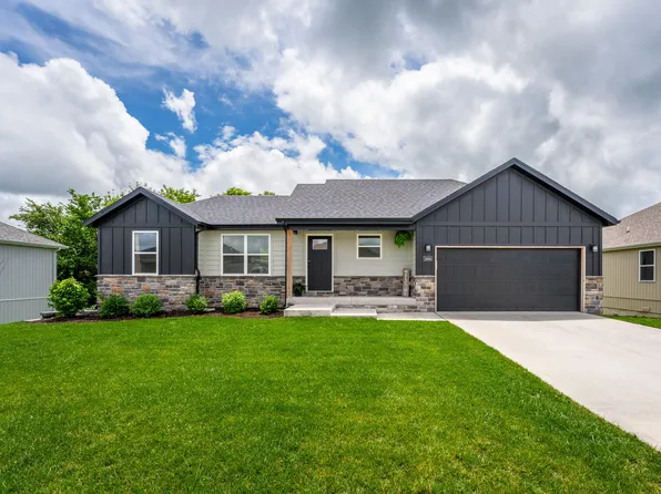 1444 E Macon Street, Republic, MO 65738