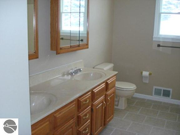 4th image of 12210 S Lincoln Hollow Ct