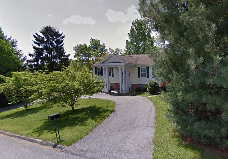 2nd image of 1200 Everett Rd