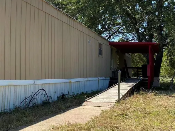 1000 Sundance Dr, Quinlan, TX 75474