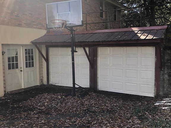 Garage at back of house.