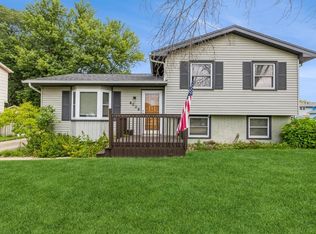 4008 Maple St, Des Moines, IA 50317