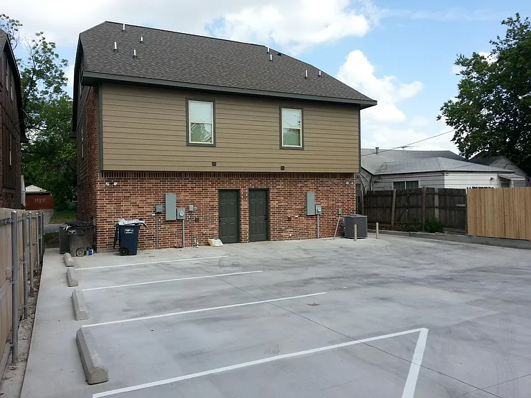 3233 McCart Ave — Photo 14