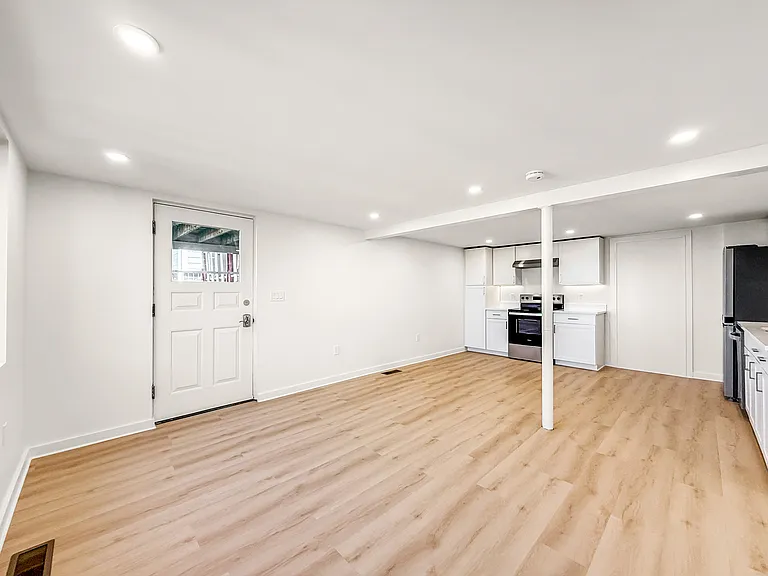 204 Endicott Ave #2 — Photo 7