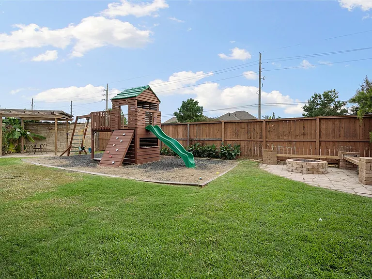 8923 Jordi Dr — Photo 11