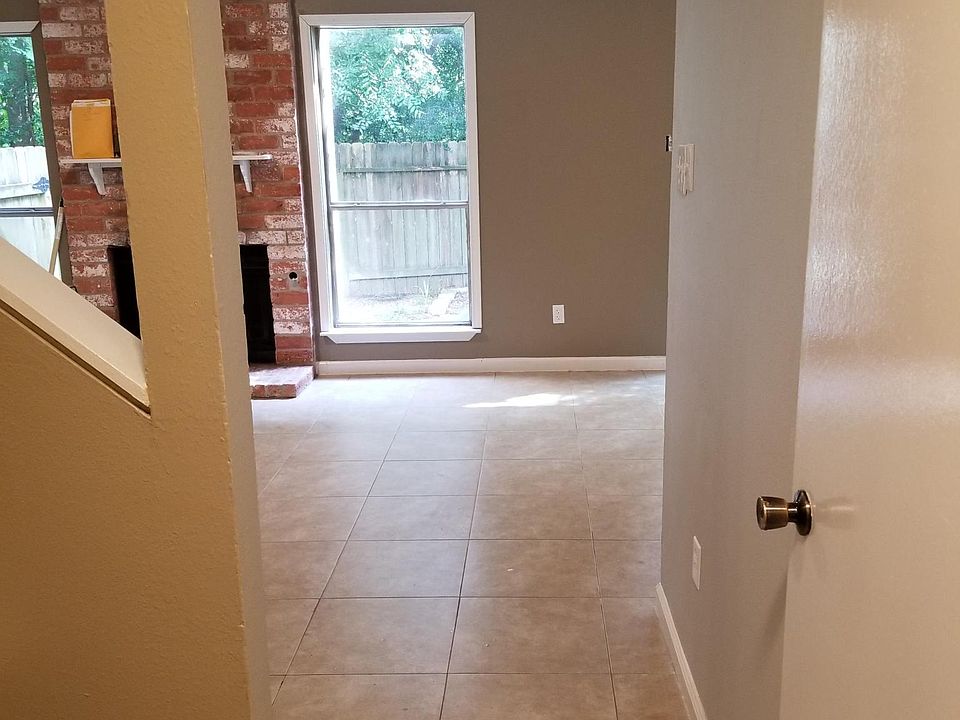 1st image of 14 Blue Fox Ct