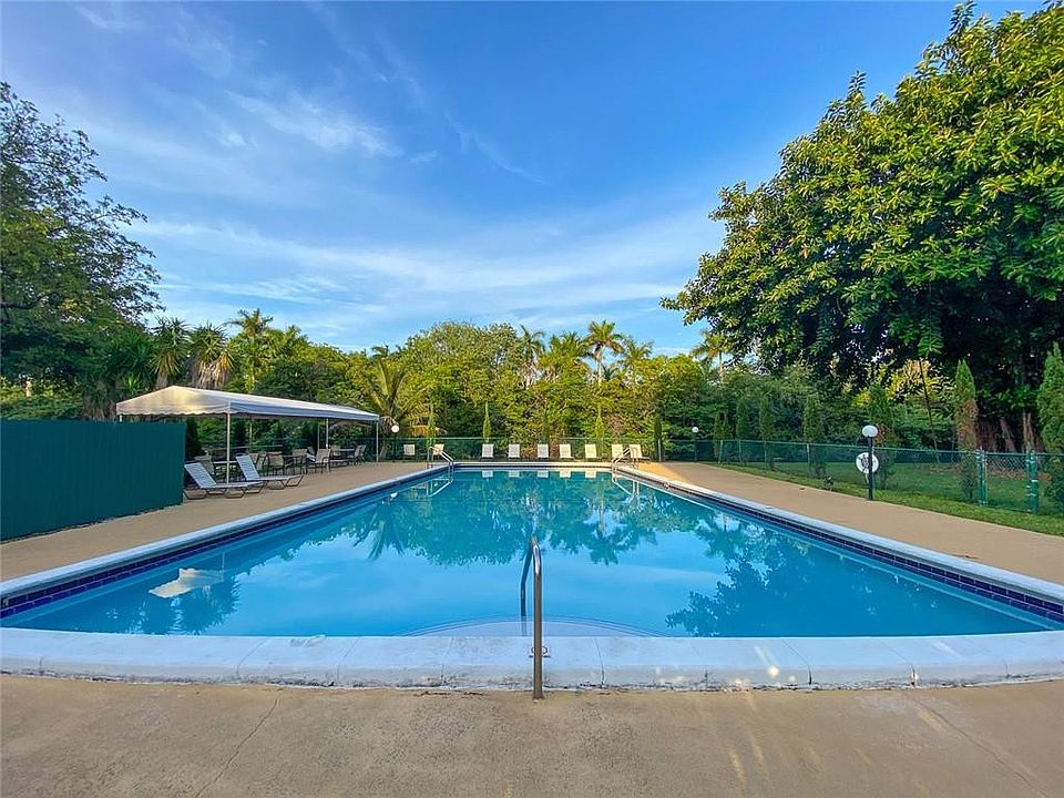 1st image of 103 Royal Park Drive #4 E