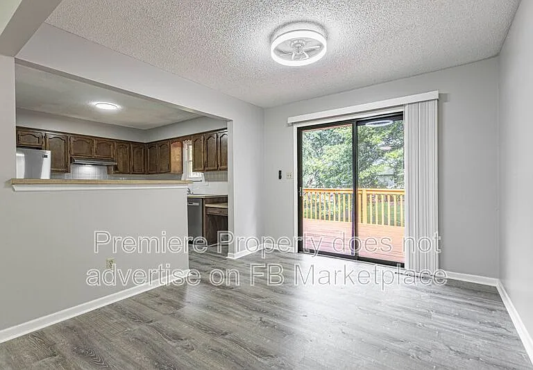 1201 NE 9th St — Photo 6