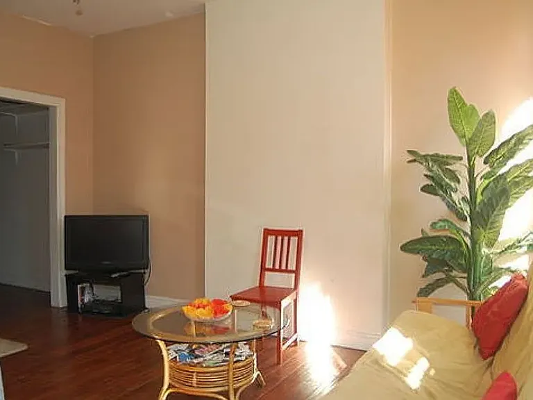 376 Madison St #2 — Photo 4