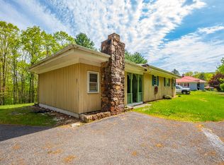 3768 Case Knife Rd, Pulaski, VA 24301