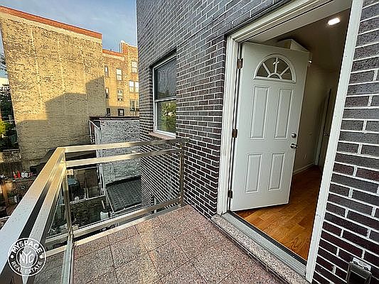 2nd image of 521 45th St #4B