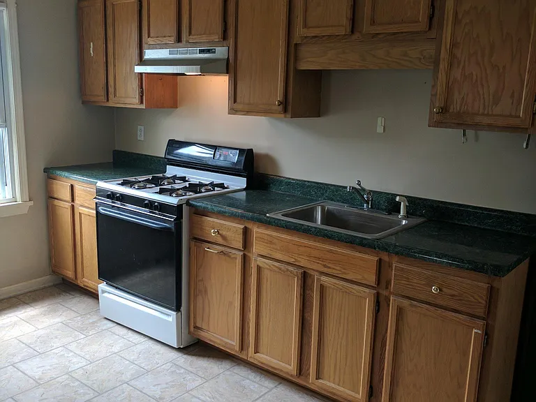 140 Rossiter Rd #DOWN — Photo 2