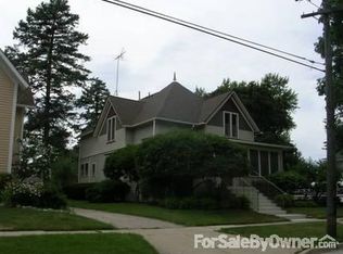 506 S 1st St, Dundee, IL 60118