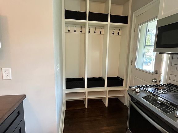 4th image of 15901 Clifton Blvd #15901
