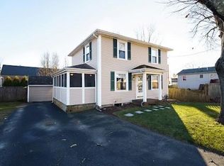 7 Seneca St, Cumberland, RI 02864