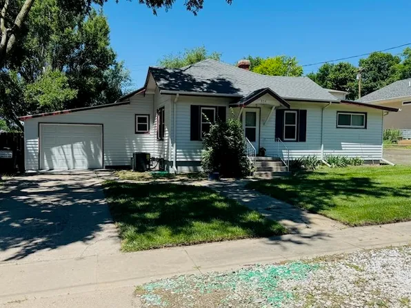 804 Park Ave, Cambridge, NE 69022