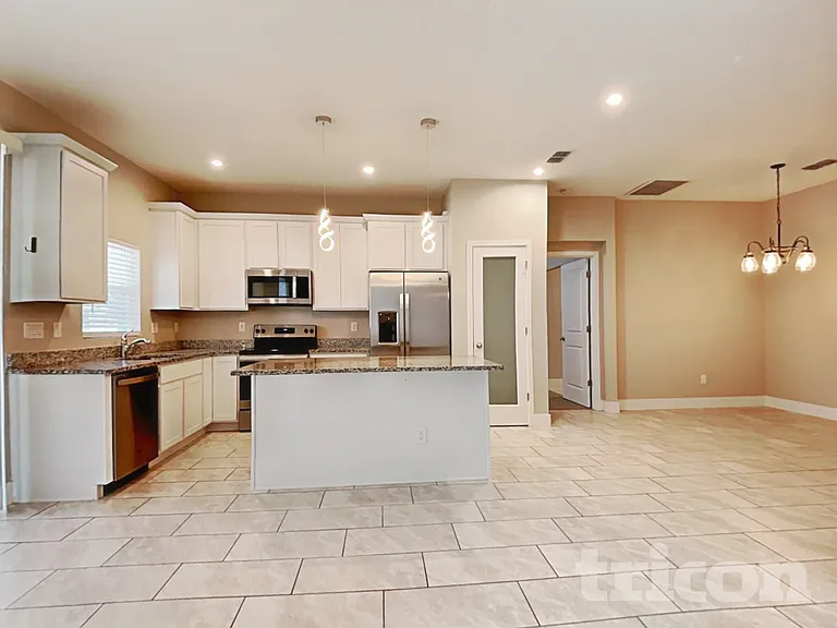 2986 Woodward Ave — Photo 6