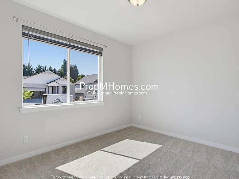 15737 SE Compass Course St — Photo 16