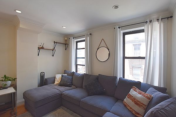 1st image of 11 Cornelia St APT 9F