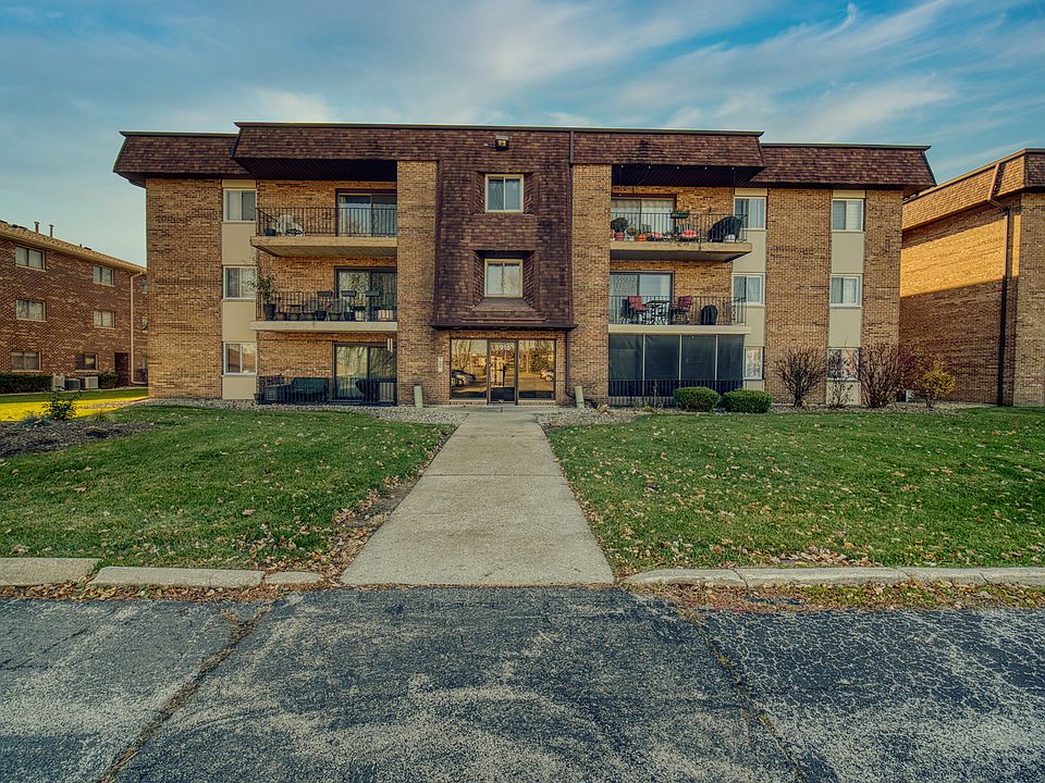 1st image of 8916 140th St #301