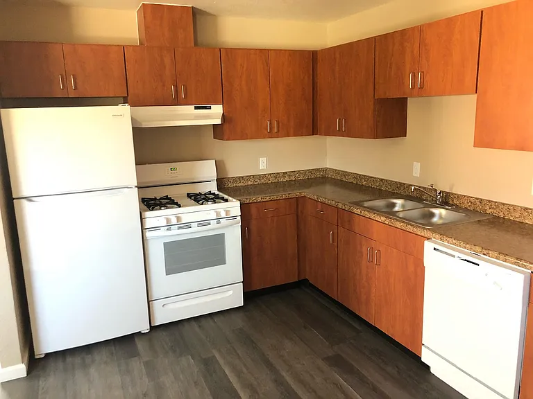 5008 Sierra Madre Dr — Photo 6