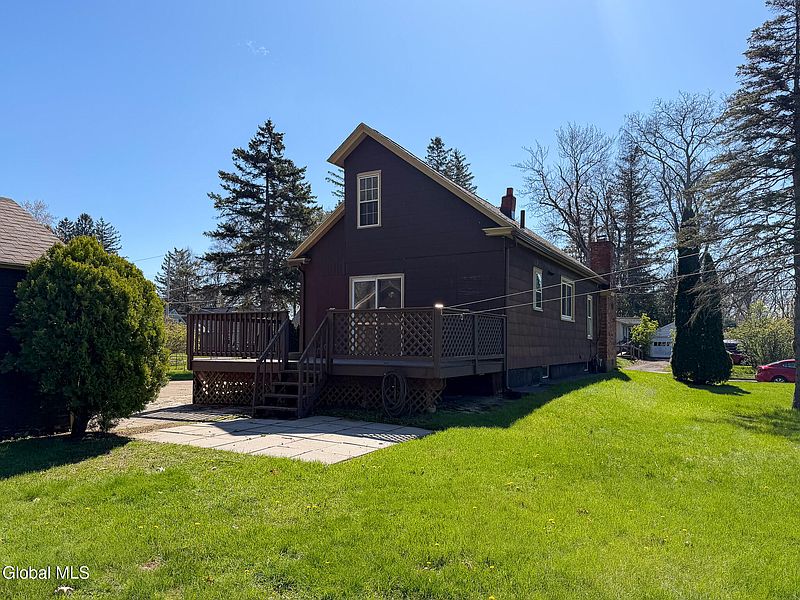 5th image of 378 Bradford Road