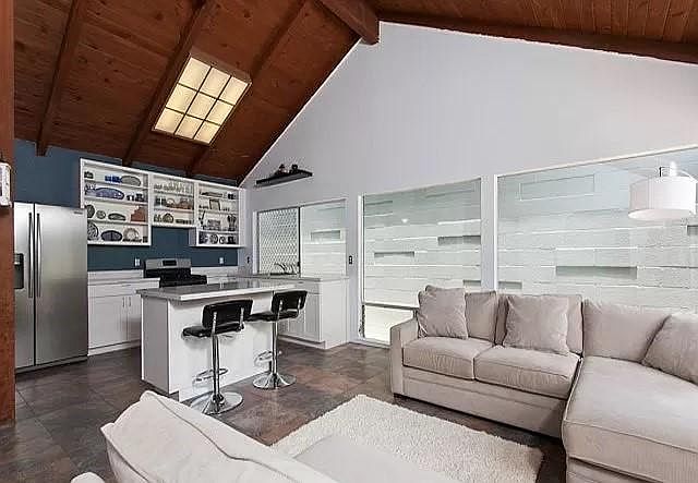 Dining & Living Room