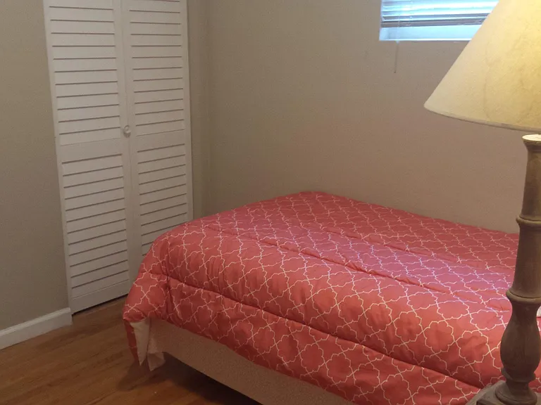 357 Hawthorne Ave #E — Photo 8